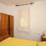 Apartment Apartments By The Sea Zdrelac, Pasman - 8285